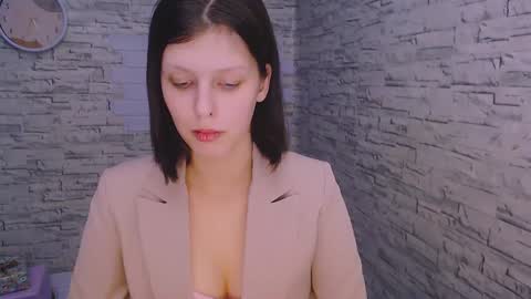 Olivia online show from 16, 12, 2024