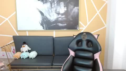 Olivia online show from 7, 5, 2026
