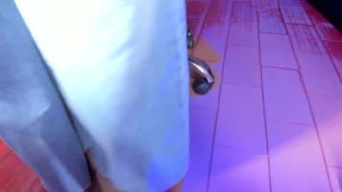   online show from 11, 1, 2025