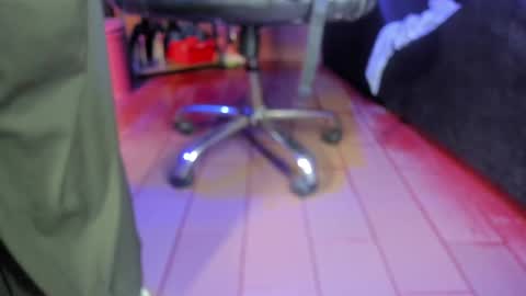   online show from 1, 3, 2025