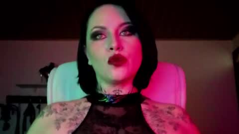   online show from 3, 10, 2025