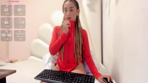 Snapshot of olivia_stevens_ chatting on 28, 2, 2025 Olivia online show from 28, 2, 2025