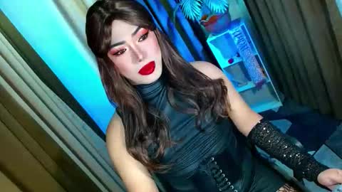 Snapshot of olivia_the_temptress27 chatting on 15, 10, 2025 Miss OLIVIA online show from 15, 10, 2025
