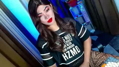 Snapshot of olivia_the_temptress27 chatting on 28, 10, 2025 Miss OLIVIA online show from 28, 10, 2025