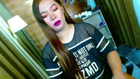 Miss OLIVIA online show from 26, 4, 2026