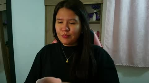 Snapshot of olivia_watson_ chatting on 11, 5, 2026 Olivia online show from 11, 5, 2026