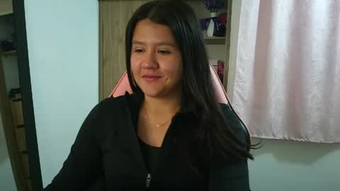 Snapshot of olivia_watson_ chatting on 25, 5, 2026 Olivia online show from 25, 5, 2026
