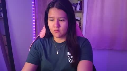Snapshot of olivia_watson_ chatting on 7, 6, 2026 Olivia online show from 7, 6, 2026