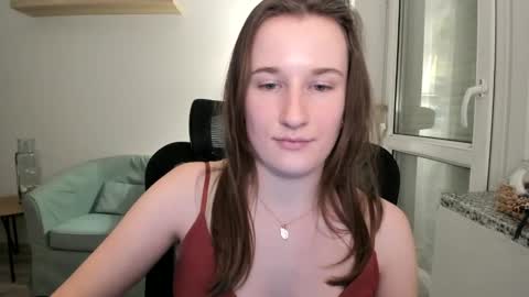 Snapshot of oliviaaa2003 chatting on 11, 1, 2025 Oliwiaa2004 online show from 11, 1, 2025