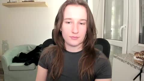 Snapshot of oliviaaa2003 chatting on 9, 2, 2025 Oliwiaa2004 online show from 9, 2, 2025