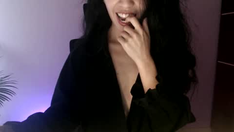 oliviaaa__ online show from 4, 6, 2026