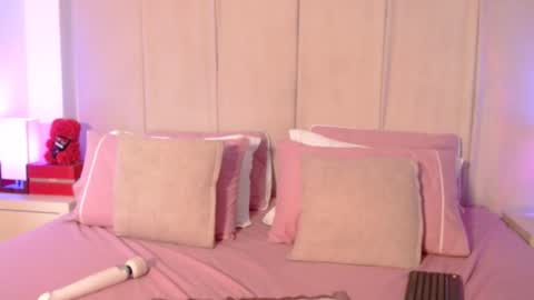 Snapshot of oliviabeneett chatting on 10, 12, 2024 My name is olivia but can you call me Oli online show from 10, 12, 2024