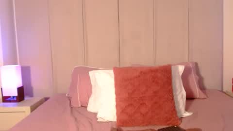 Snapshot of oliviabeneett chatting on 21, 1, 2025 My name is olivia but can you call me Oli online show from 21, 1, 2025