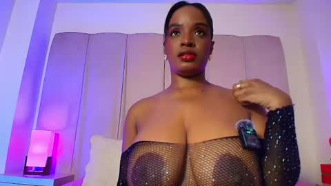 Snapshot of oliviabeneett chatting on 17, 6, 2026 My name is olivia but can you call me Oli online show from 17, 6, 2026