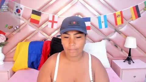 Snapshot of oliviaburningmilf chatting on 13, 6, 2026 Olivia Burning online show from 13, 6, 2026