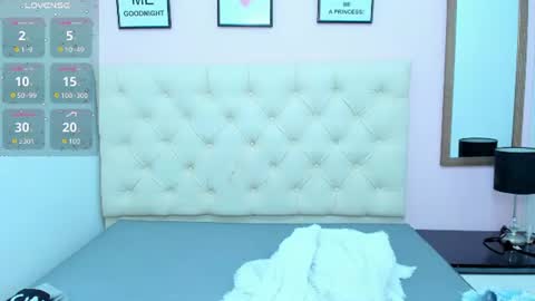 Olivia Burning online show from 15, 7, 2026
