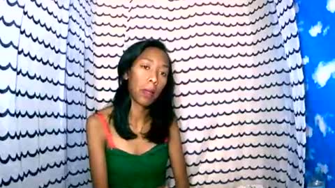 oliviah27 online show from 21, 10, 2025