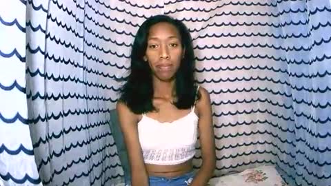 oliviah27 online show from 28, 10, 2025