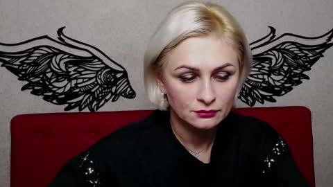 Snapshot of oliviahorst chatting on 4, 12, 2024 OliviaHorst online show from 4, 12, 2024