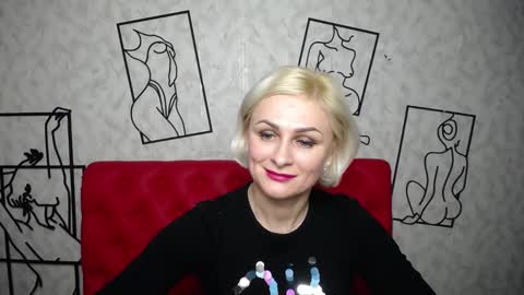 Snapshot of oliviahorst chatting on 11, 12, 2024 OliviaHorst online show from 11, 12, 2024
