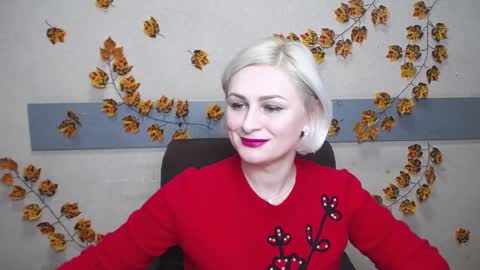 Snapshot of oliviahorst chatting on 14, 12, 2024 OliviaHorst online show from 14, 12, 2024