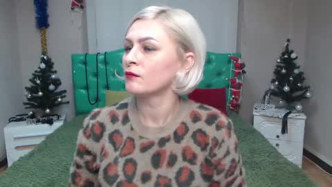 Snapshot of oliviahorst chatting on 18, 12, 2024 OliviaHorst online show from 18, 12, 2024