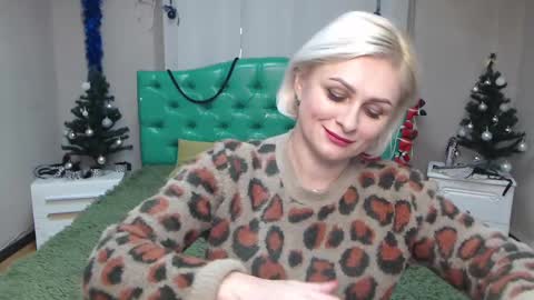 Snapshot of oliviahorst chatting on 25, 12, 2024 OliviaHorst online show from 25, 12, 2024