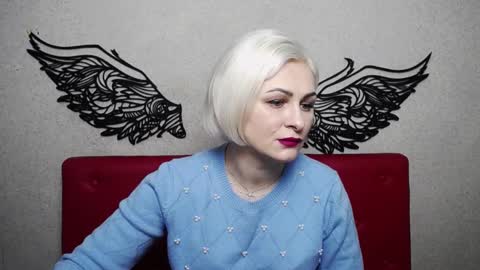 Snapshot of oliviahorst chatting on 8, 2, 2025 OliviaHorst online show from 8, 2, 2025