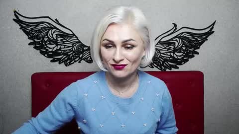 Snapshot of oliviahorst chatting on 8, 2, 2025 OliviaHorst online show from 8, 2, 2025