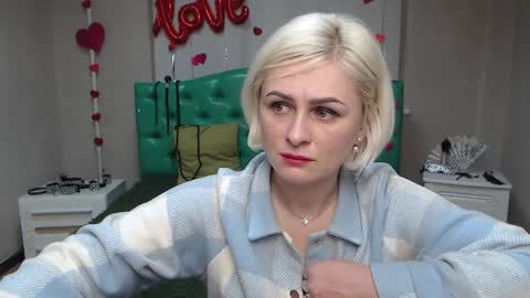 Snapshot of oliviahorst chatting on 12, 3, 2025 OliviaHorst online show from 12, 3, 2025