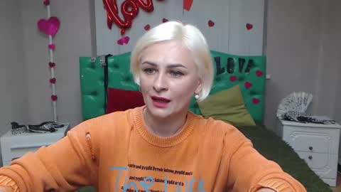 Snapshot of oliviahorst chatting on 18, 9, 2025 OliviaHorst online show from 18, 9, 2025