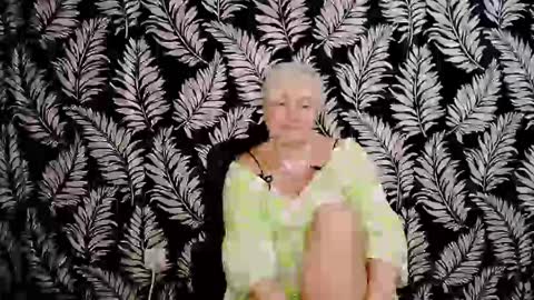 Kelly online show from 8, 12, 2024