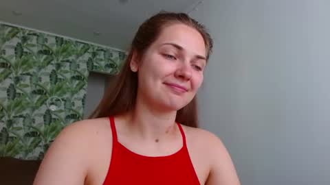 Snapshot of oliviashiny chatting on 5, 7, 2026 Olivia online show from 5, 7, 2026