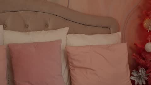 OliviaSway online show from 18, 12, 2024