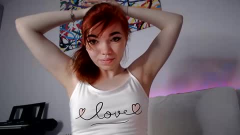 Snapshot of olivka_flower chatting on 10, 1, 2025 Angelina Lina online show from 10, 1, 2025
