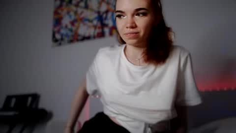 Snapshot of olivka_flower chatting on 31, 1, 2025 Angelina Lina online show from 31, 1, 2025