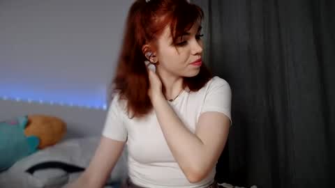 Snapshot of olivka_flower chatting on 15, 2, 2025 Angelina Lina online show from 15, 2, 2025