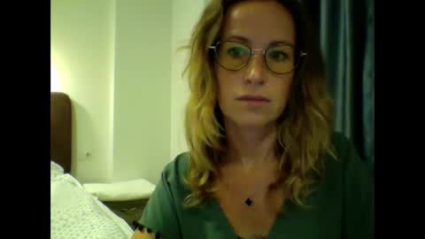 olyra11 online show from 11, 1, 2026