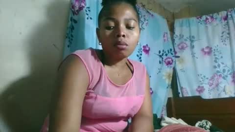 olyvienne90 online show from 21, 12, 2025