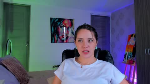 Snapshot of omstudio1994 chatting on 27, 12, 2024 Martina Ricci online show from 27, 12, 2024