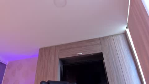 Snapshot of omstudio1994 chatting on 16, 1, 2025 Martina Ricci online show from 16, 1, 2025