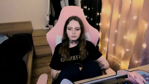 Snapshot of on_yxxx chatting on 15, 9, 2025 on_yxxx online show from 15, 9, 2025