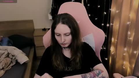 on_yxxx online show from 17, 11, 2025