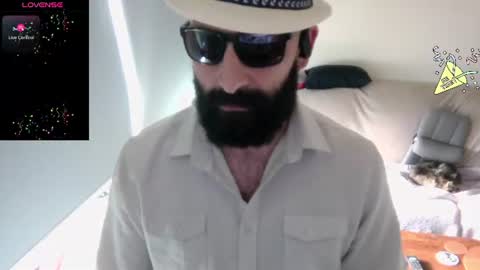 Snapshot of ona_nisme chatting on 17, 6, 2026 ona nisme online show from 17, 6, 2026