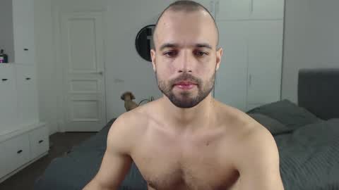 onebestlover online show from 14, 2, 2025