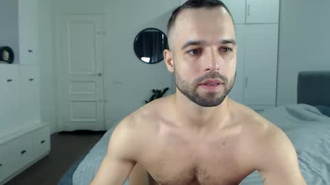 onebestlover online show from 25, 9, 2025