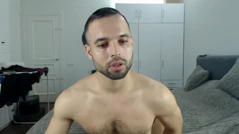 onebestlover online show from 13, 11, 2025