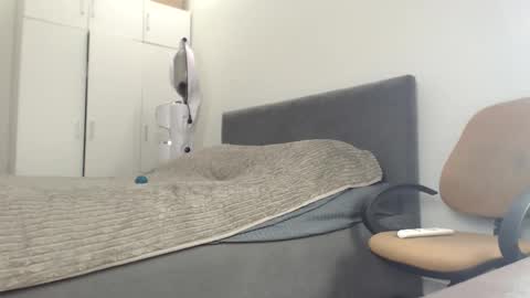 onebestlover online show from 5, 2, 2026