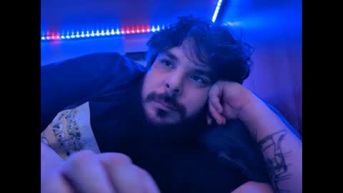 onecrew1 online show from 11, 4, 2026