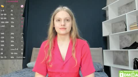Snapshot of onelovelyalice chatting on 7, 3, 2025 onelovelyalice online show from 7, 3, 2025